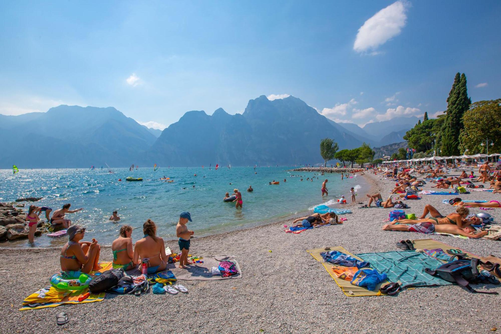 Residenza Rocca Del Lago 3 - Happy Rentals Riva del Garda Ngoại thất bức ảnh